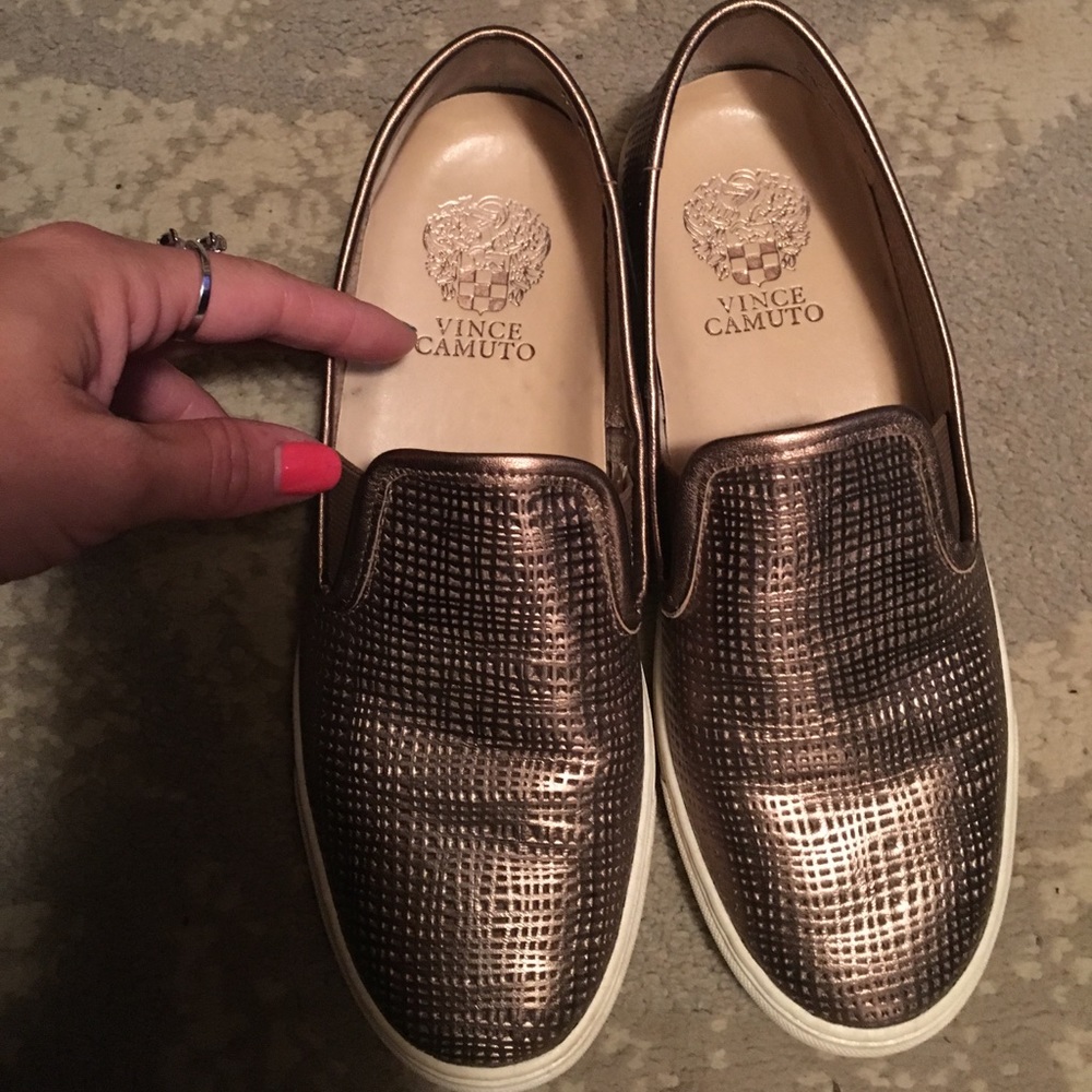 Vince Camuto Rose gold slip on sneakers